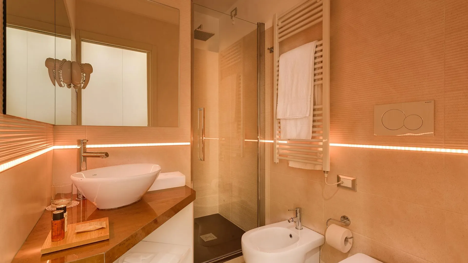 Shali Luxury Suite Spagna Rome Italy
